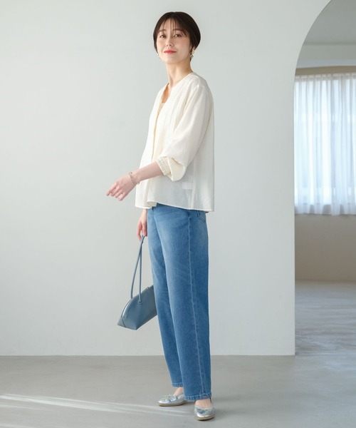 Elura(エルーラ)の「アイロンいらずセミシアタックブラウス/316597(シャツ/ブラウス・レディース・オフホワイト/ライトブルー/ベージュ・FREE)」の19枚目の写真