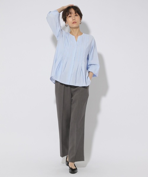 Elura(エルーラ)の「アイロンいらずセミシアタックブラウス/316597(シャツ/ブラウス・レディース・オフホワイト/ライトブルー/ベージュ・FREE)」の22枚目の写真