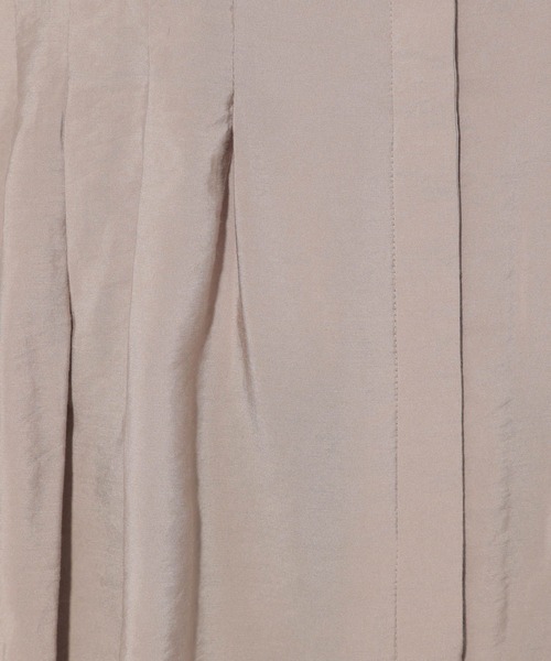 Elura(エルーラ)の「アイロンいらずセミシアタックブラウス/316597(シャツ/ブラウス・レディース・オフホワイト/ライトブルー/ベージュ・FREE)」の5枚目の写真