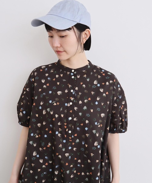 ちぎりいちごプリント スタンドカラーワンピース（ワンピース