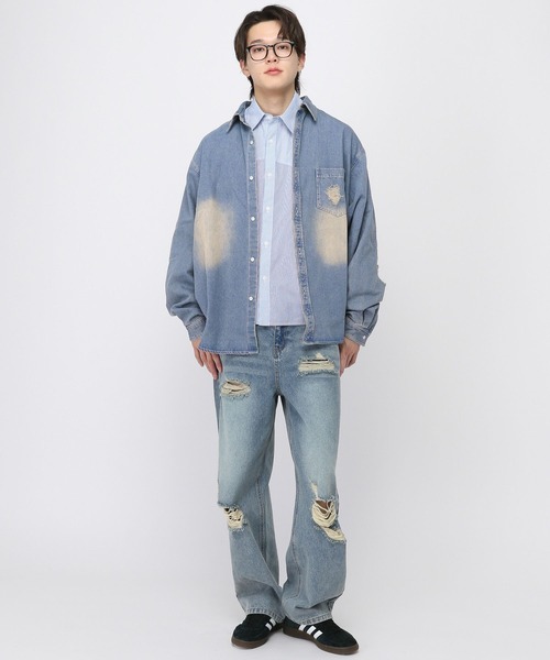 LAND MUSEUM（ランドミュージアム）の「LAND MUSEUM／ダメージデニムシャツ（シャツ/ブラウス・メンズ・ライトブルー/ブラック・FREE）」の8枚目の写真