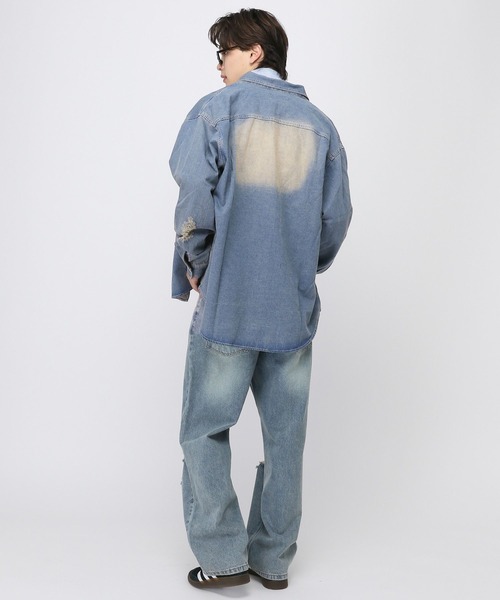 LAND MUSEUM（ランドミュージアム）の「LAND MUSEUM／ダメージデニムシャツ（シャツ/ブラウス・メンズ・ライトブルー/ブラック・FREE）」の10枚目の写真