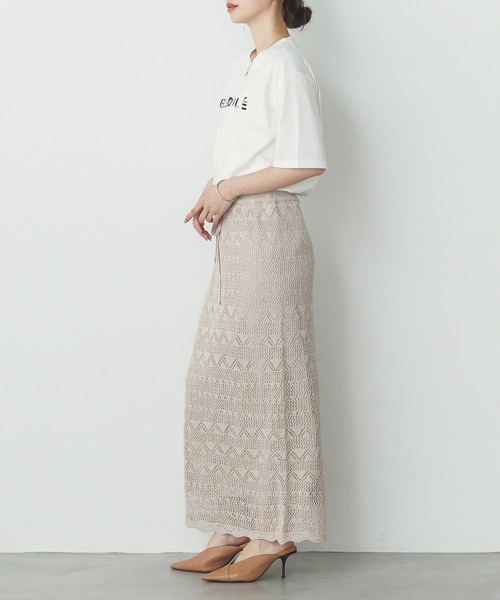 hunch（ハンチ）の「ペーパーヤーン 透かし編み ニットナロースカート（スカート・レディース・ネイビー/ベージュ/ブルーグレー・FREE）」の12枚目の写真