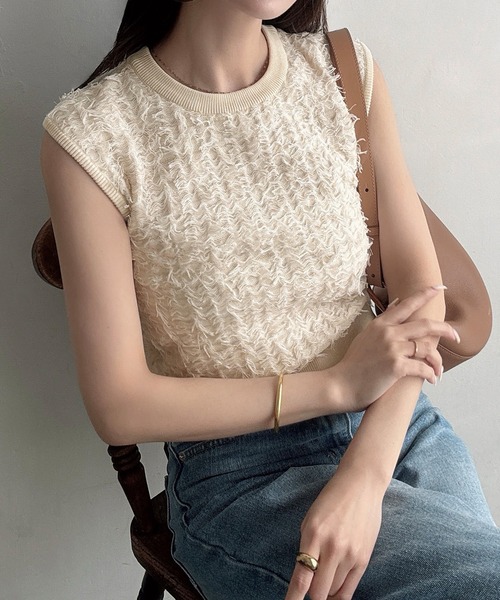 Meiru(メイル)の「ツイードフリンジノースリーブニット(ニット/セーター・レディース・グレー/アイボリー/ブラック・LARGE/MEDIUM)」の12枚目の写真