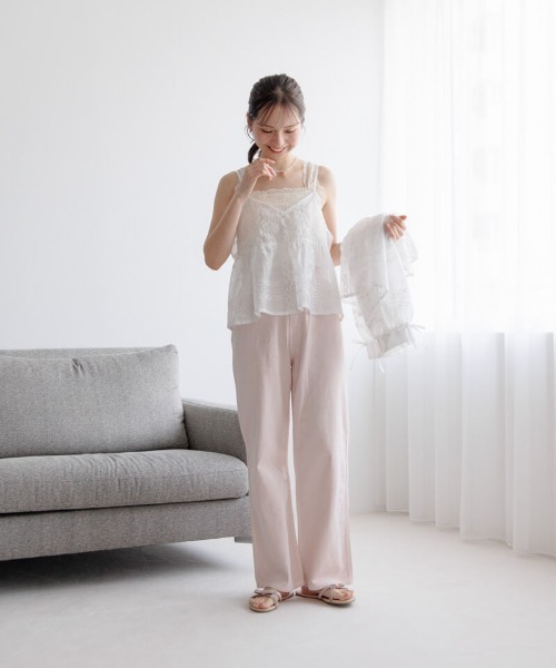 flower(フラワー)の「ノスタルジーエンブロイダリービスチェ(キャミソール・レディース・コーラルピンク/ホワイト・FREE)」の6枚目の写真