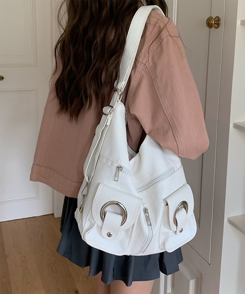 blackdia ocean（ブラックダイヤオーシャン）の「blackdia ocean 2WAYバックルポケットレザーバッグ（ショルダーバッグ・レディース・ブラック/ホワイト・FREE）」の3枚目の写真