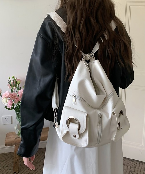 blackdia ocean（ブラックダイヤオーシャン）の「blackdia ocean 2WAYバックルポケットレザーバッグ（ショルダーバッグ・レディース・ブラック/ホワイト・FREE）」の5枚目の写真
