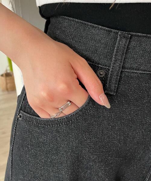 WEGO（ウィゴー）の「WEGO/ハートサイドラインストレートパンツ（デニムパンツ・レディース・ブラック/ライトインディゴブルー・SMALL/MEDIUM）」の6枚目の写真