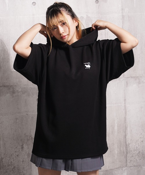 1111clothing(ワンフォークロージング)の「ガール&クロネコ ポンチTパーカー / Girl & Kuroneko Ponch Short-Sleeved Hoodie(パーカー・レディース・ブラック/ライトグレー/ホワイト・L/M)」の14枚目の写真
