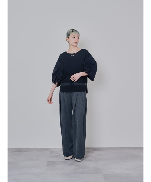 DOLLUPOOPS(ドールアップウップス)の「フリルスリーブ配色ステッチヘムシアートップス(Tシャツ/カットソー・レディース・ダークグリーン/ブラック/ネイビー・38)」の5枚目の写真