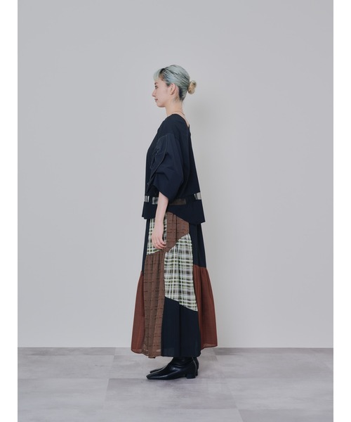 DOLLUPOOPS(ドールアップウップス)の「フリルスリーブ配色ステッチヘムシアートップス(Tシャツ/カットソー・レディース・ダークグリーン/ブラック/ネイビー・38)」の22枚目の写真