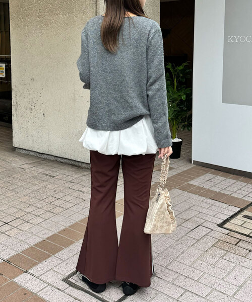 CIAOPANIC(チャオパニック)の「トラックラインフレアパンツ(その他パンツ・レディース・ブラウン/ベージュ/ネイビー・SMALL/MEDIUM)」の8枚目の写真