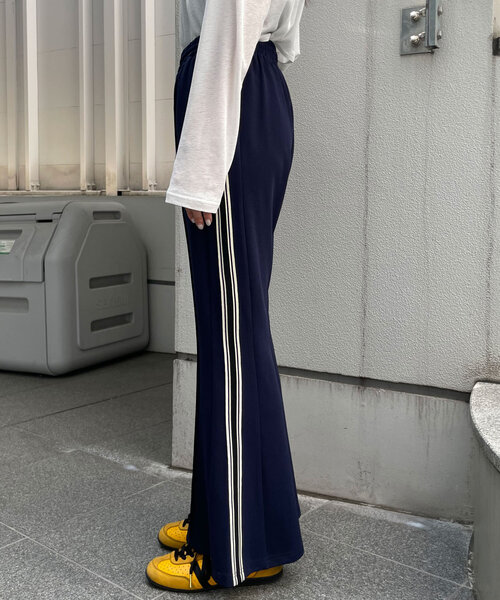 トラックラインフレアパンツ（その他パンツ）｜CIAOPANIC