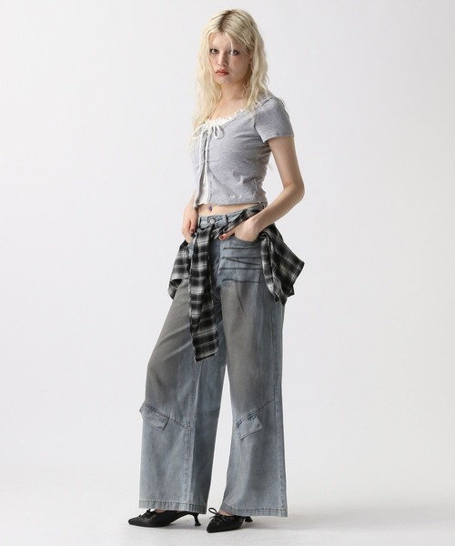 FOREVER 21（フォーエバー トゥエンティーワン）の「【2025SS】レイヤード風フリルＴシャツ（Tシャツ/カットソー・レディース・ネイビー/グレー/レッド・FREE）」の6枚目の写真