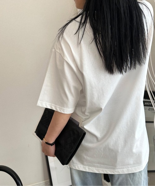 deux amour(ドゥーザムール)の「【ZOZO限定】smillemii._3さんコラボ箔プリントT(Tシャツ/カットソー・レディース・ブラック/ホワイト・FREE)」の16枚目の写真