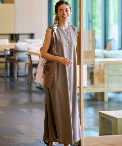 新作✨23区✨接触冷感 ツイストコットンプレーティング スリーブレスワンピース Oggi8月号掲載/接触冷感/洗える】ツイストコットンプレーティング