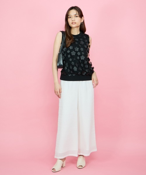 QUEENS COURT（クイーンズコート）の「3Dフラワーチュールレイヤードプルオーバー≪手洗い可能≫（Tシャツ/カットソー・レディース・ブラック/オフホワイト/ベージュ・M）」の15枚目の写真