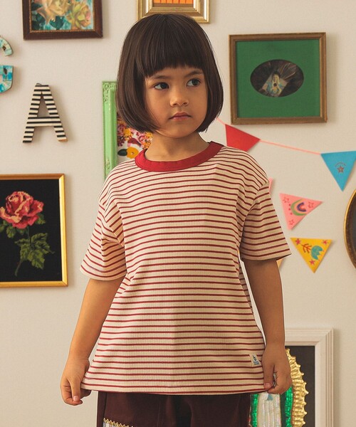 こども ビームス(コドモビームス)の「テレコ ボーダー ショートスリーブ Tシャツ 2025FW(90~140cm)(Tシャツ/カットソー・キッズ・レッド/グリーン・90/100/110/120/130/140)」の5枚目の写真