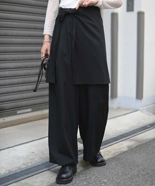 Marient(マリエント)の「レイヤードラップワイドPT(スラックス・レディース・ブラック・M)」の1枚目の写真