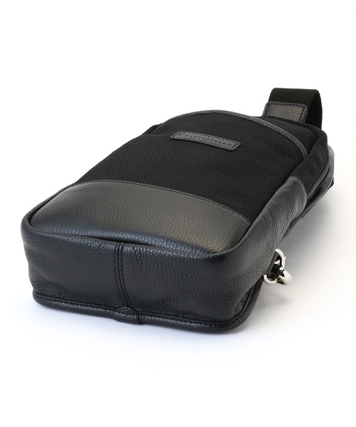 MONSIEUR NICOLE(ムッシュニコル)の「STEFANOMANO(ステファノマーノ)ボディバッグ(ボディバッグ/ウエストポーチ・メンズ・ブラック/ネイビー・FREE)」の6枚目の写真