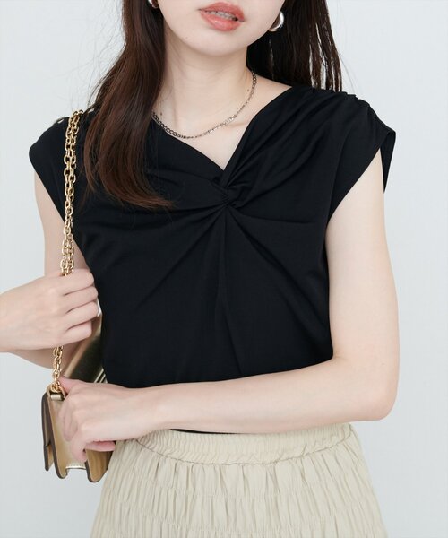 natural couture(ナチュラルクチュール)の「【sherbet line】接触冷感 選べる袖丈ねじりTシャツ(Tシャツ/カットソー・レディース・ピンク系その他/イエロー/オフホワイト/ブルー/ブラック・FREE/フリ-)」の3枚目の写真