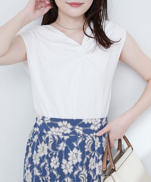 natural couture(ナチュラルクチュール)の「【sherbet line】接触冷感 選べる袖丈ねじりTシャツ(Tシャツ/カットソー・レディース・ピンク系その他/イエロー/オフホワイト/ブルー/ブラック・FREE/フリ-)」の11枚目の写真