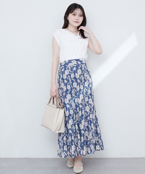 natural couture(ナチュラルクチュール)の「【sherbet line】接触冷感 選べる袖丈ねじりTシャツ(Tシャツ/カットソー・レディース・ピンク系その他/イエロー/オフホワイト/ブルー/ブラック・FREE/フリ-)」の14枚目の写真