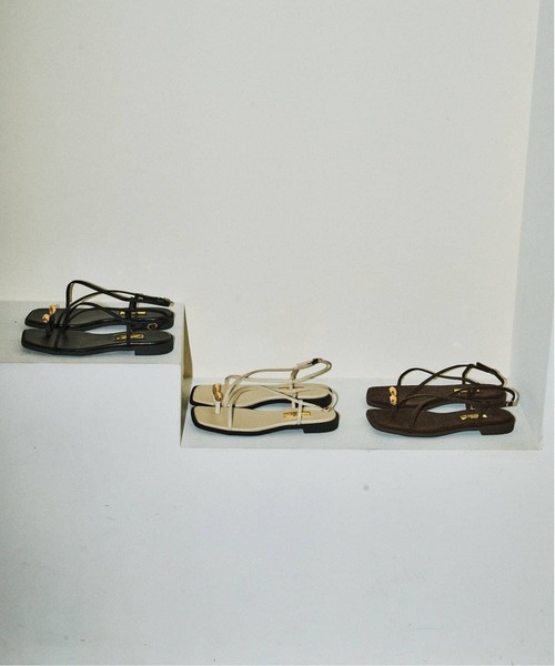 LE TALON（ルタロン）の「《追加4》GRISEメタルリングクロストングサンダル（サンダル・レディース・ブラック/アイボリー・SMALL/MEDIUM/LARGE/X-LARGE）」の10枚目の写真