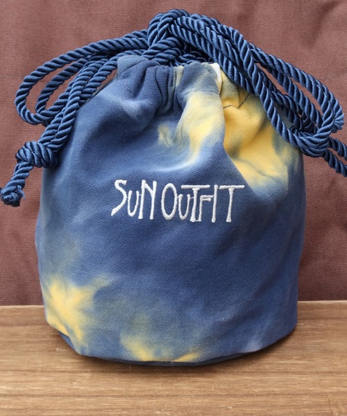 INTER FACTORY(インターファクトリー)の「moeka - SUNOUTFIT巾着ミニバッグ(ハンドバッグ・レディース・ネイビー/チャコールグレー・FREE)」の5枚目の写真