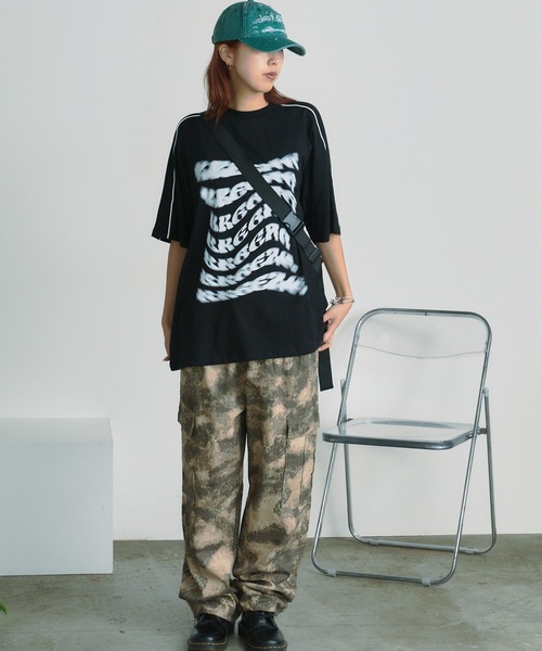 BLANK　（ブランク）の「Distortion Logo Tee/ディストーション ロゴ Tシャツ（Tシャツ/カットソー・レディース・ブラック/ピンク・FREE）」の10枚目の写真