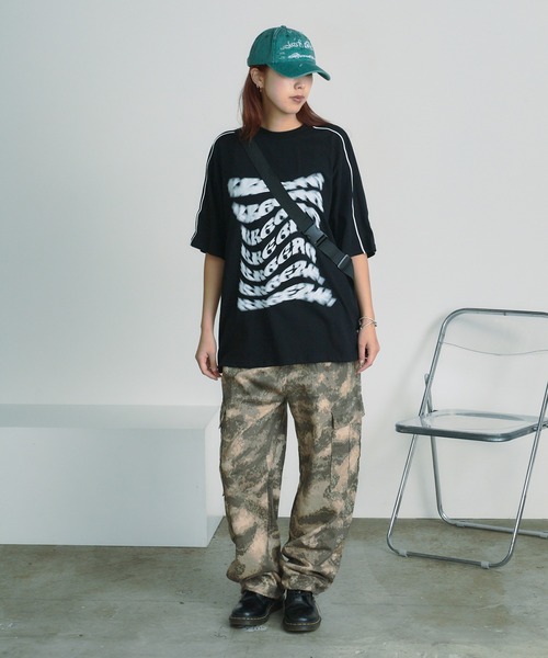 BLANK　（ブランク）の「Distortion Logo Tee/ディストーション ロゴ Tシャツ（Tシャツ/カットソー・レディース・ブラック/ピンク・FREE）」の11枚目の写真