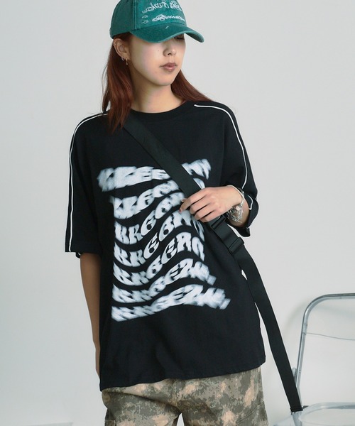 BLANK　（ブランク）の「Distortion Logo Tee/ディストーション ロゴ Tシャツ（Tシャツ/カットソー・レディース・ブラック/ピンク・FREE）」の8枚目の写真