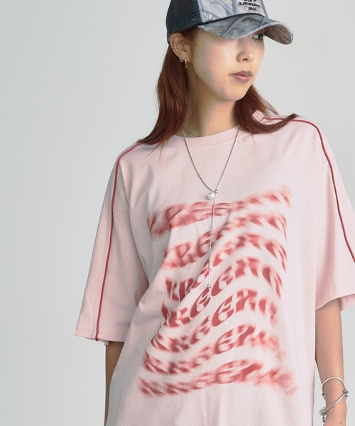 BLANK　（ブランク）の「Distortion Logo Tee/ディストーション ロゴ Tシャツ（Tシャツ/カットソー・レディース・ブラック/ピンク・FREE）」の14枚目の写真