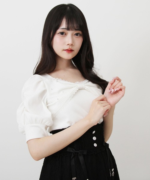 DearMyLove（ディアマイラブ）の「パールリボンリブトップス（Tシャツ/カットソー・レディース・ブラック/ホワイト/サックスブルー/ベビーピンク・MEDIUM/LARGE/LL/3L）」の5枚目の写真