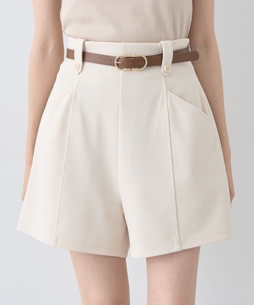 earth music&ecology(アースミュージックアンドエコロジー)の「ベルト付きタブデザインショートパンツ(その他パンツ・レディース・ブラック/ブラウン/アイボリー・S/M)」の1枚目の写真