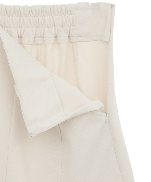 earth music&ecology(アースミュージックアンドエコロジー)の「ベルト付きタブデザインショートパンツ(その他パンツ・レディース・ブラック/ブラウン/アイボリー・S/M)」の14枚目の写真