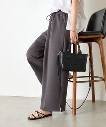 新品　今季　ジェナエスパスメルヴェイユ　ボンディングプリーツパンツ　ブラック Jena espace merveilleux｜ジェナ エスパスメルヴェイユのパンツ