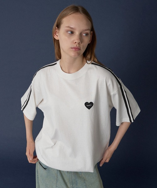 ONCILY(オンシェリー)の「SIDE LINE TRUCK LOGO T-SHIRT / サイドライントラックロゴTシャツ(Tシャツ/カットソー・メンズ・ブラック/アイボリー/オフホワイト・SMALL/MEDIUM/LARGE)」の5枚目の写真