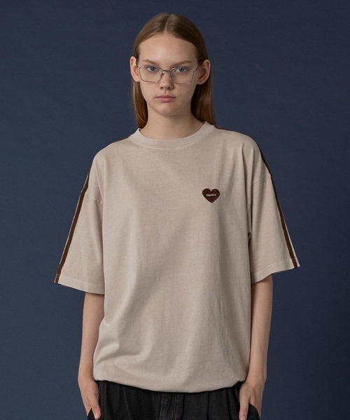 ONCILY(オンシェリー)の「SIDE LINE TRUCK LOGO T-SHIRT / サイドライントラックロゴTシャツ(Tシャツ/カットソー・メンズ・ブラック/アイボリー/オフホワイト・SMALL/MEDIUM/LARGE)」の6枚目の写真