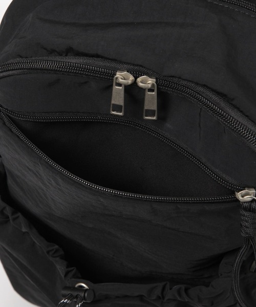 studio CLIP（スタディオクリップ）の「からだよろこぶ撥水リュックサック（バックパック/リュック・レディース・ブラック/ベージュ・FREE）」の8枚目の写真