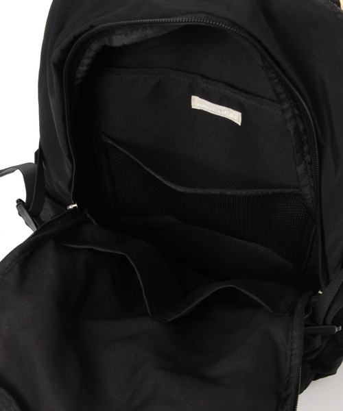 studio CLIP（スタディオクリップ）の「からだよろこぶ撥水リュックサック（バックパック/リュック・レディース・ブラック/ベージュ・FREE）」の13枚目の写真