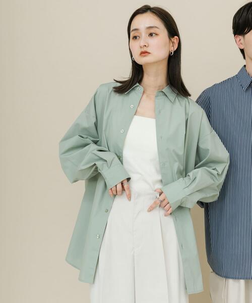 SENSE OF PLACE by URBAN RESEARCH（センスオブプレイスバイアーバンリサーチ）の「『ユニセックス』ブロードレギュラーカラールーズシャツ（シャツ/ブラウス・メンズ・チャコールグレー/ライトブルー/ミント/ブルー系その他・MEDIUM/LARGE）」の2枚目の写真