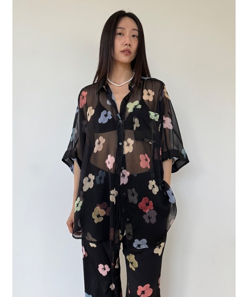 Didot.showroom（ディドット ショールーム）の「【DIDOT.】フラワープリントシアーシャツ（シャツ/ブラウス・レディース・アイボリー/ブラック・FREE）」の2枚目の写真