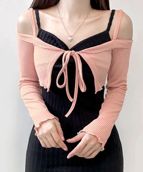 REMUR(レミュール)の「オフショルカーディガン ショート丈(カーディガン/ボレロ・レディース・ブルーグレー/ブラック/ピンク/ホワイト・FREE)」の1枚目の写真
