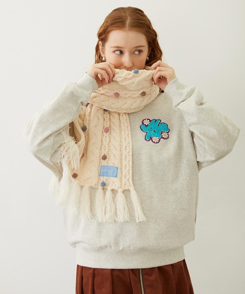 MILKFED.（ミルクフェド）の「CABLE KNIT STOLE（マフラー・レディース・オフホワイト/アッシュ/ブラック・ONE SIZE）」の6枚目の写真