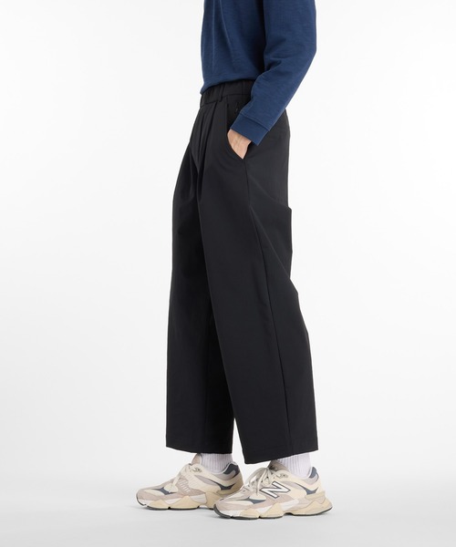 NB GREY ワイド パンツ（スラックス）｜New Balance