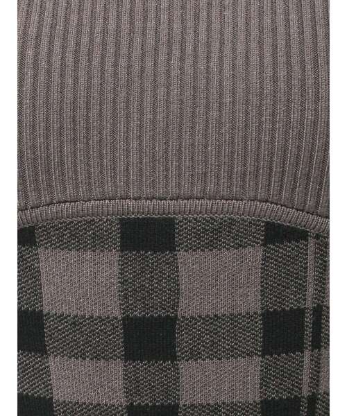 RESEXXY（リゼクシー）の「ショルダーオープンマーメイドニットワンピース（ワンピース・レディース・チャコールグレー/アイボリー/ブラック/レッド・FREE）」の15枚目の写真