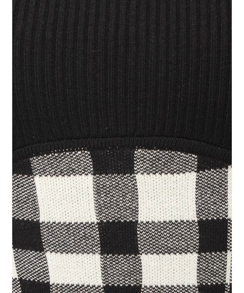 RESEXXY（リゼクシー）の「ショルダーオープンマーメイドニットワンピース（ワンピース・レディース・チャコールグレー/アイボリー/ブラック/レッド・FREE）」の16枚目の写真