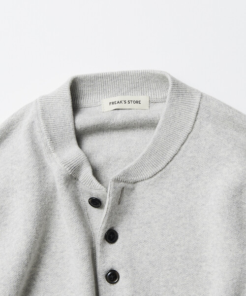 FREAK'S STORE（フリークスストア）の「限定展開 Relax Fit リラックスフィット スウェットライク ヘンリーネック ニット（ニット/セーター・メンズ・ブラック/ネイビー/チャコールグレー/アッシュグレー・MEDIUM/LARGE）」の6枚目の写真