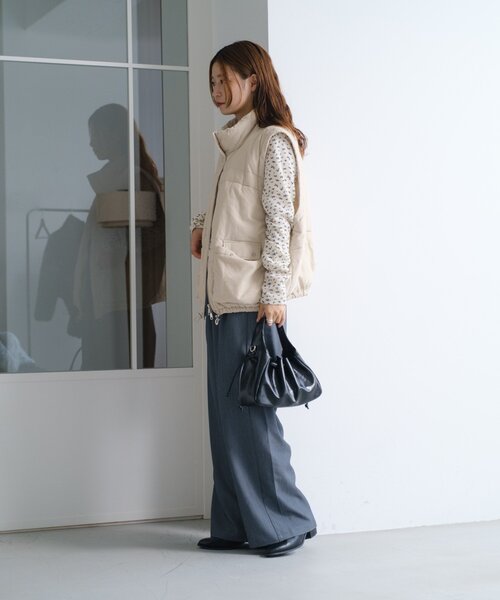 Kastane（カスタネ）の「【袖取り外し可/無地&花柄】コーデュロイ中綿ミドルジャケット（ダウンジャケット/コート・レディース・ネイビー/アイボリー/ホワイト系その他・FREE）」の13枚目の写真